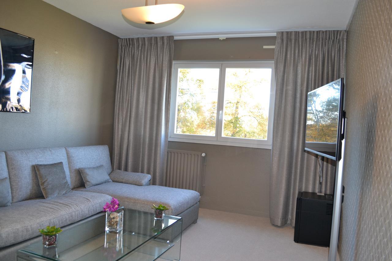 Hotel De Guyenne Talence Bagian luar foto